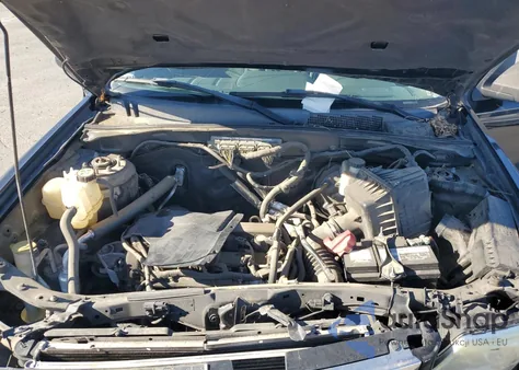 2010 Mazda Tribute I z USA, uszkodzony, nr VIN 4F2CY0C70AKM02556